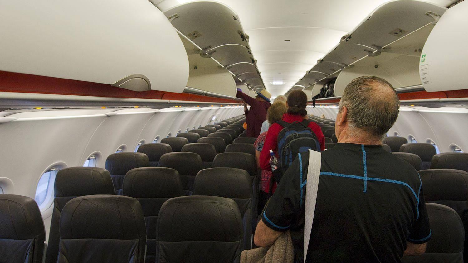 Pilots refused to continue the flight due to a malfunction